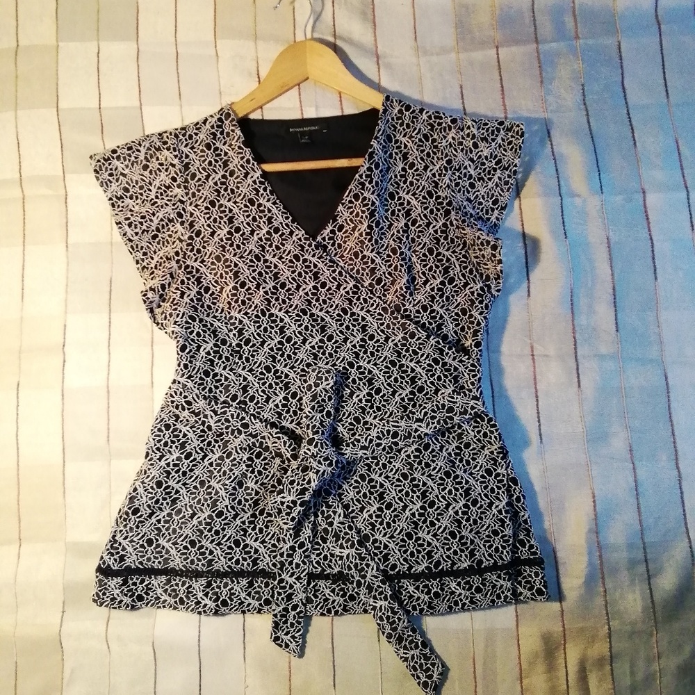 Banana Republic wrap blouse size S